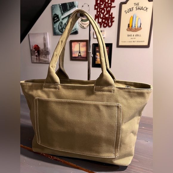 ❣️SALE❣️MARC BY MARC JACOBS Canvas Tote Khaki Green in Excellent Condition!! - Picture 8 of 15